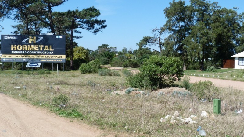 Excelente terreno sobre la ruta interbalnearia en Tío Tom.